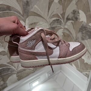 Nike Jordan 1 Mid Kids' Pink and White Sneakers